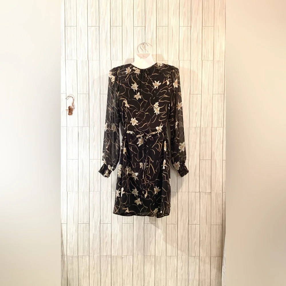 Long Sleeve Elastic Waist Band Midi Dress - Picture 6 of 6